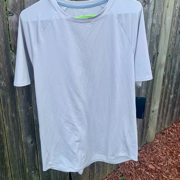 🦃Layered 8 Quick Dry Workout T-shirt Size L - Picture 2 of 5